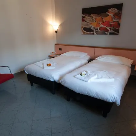 Pensión Bahnhof Haus 3*
